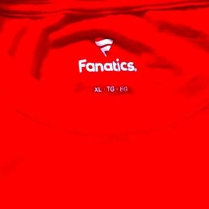 Brand New Adult XL KC Chiefs tshirt